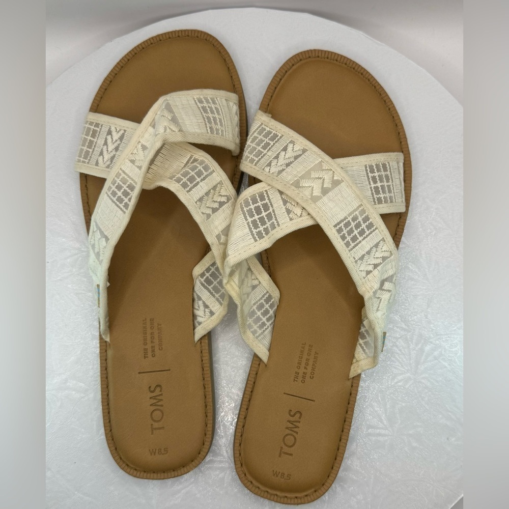 GUC TOMS Viv Natural Arrow Embroidered Mesh Sandal Women's Size 8.5